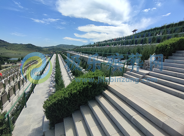 沈阳棋盘山陵园 沈阳棋盘山陵园
