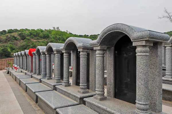 盘龙墓园 盘龙墓园