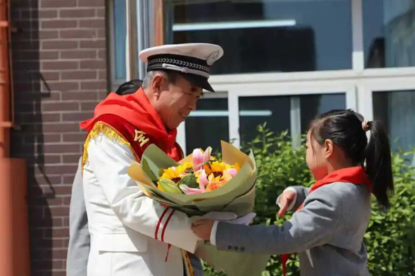 李栓良 李栓良